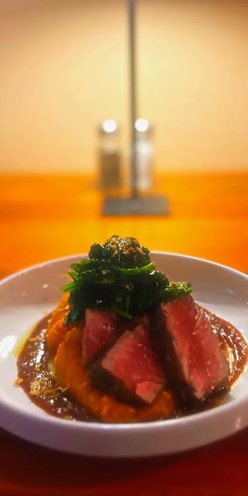 Another week… another fish special… tonight we have seared Yellow Fin with Chili Sweet Potatoes, Gin
