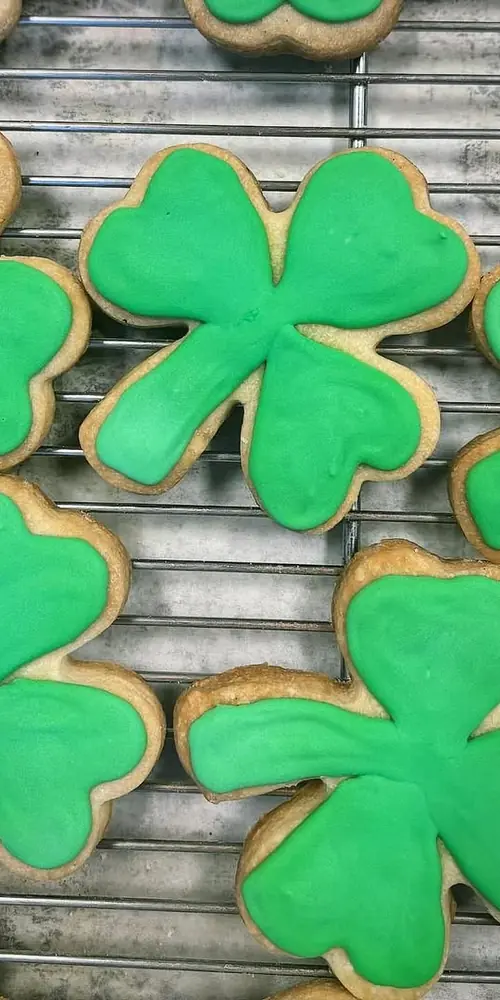 We are feeling lucky…to have such wonderful customers who enjoy our bakers’ creations. Sugar cookies