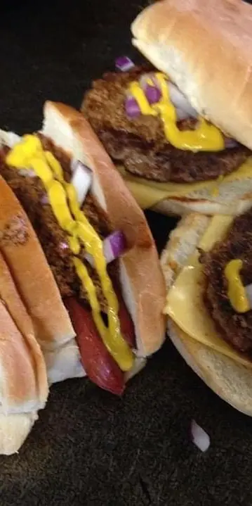 Did you know the Texas dog and Texas cheeseburger always have MUSTARD ! But don’t worry you can it w