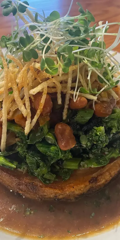 Be sure to check out RoadRunner dinner specials. Weekends only for now.