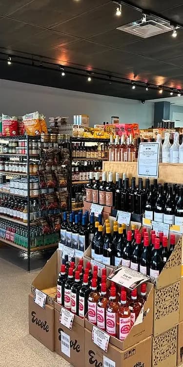 We have everything you need for a thanksgiving feast! 🦃 🍽️ 🍷 🛒
