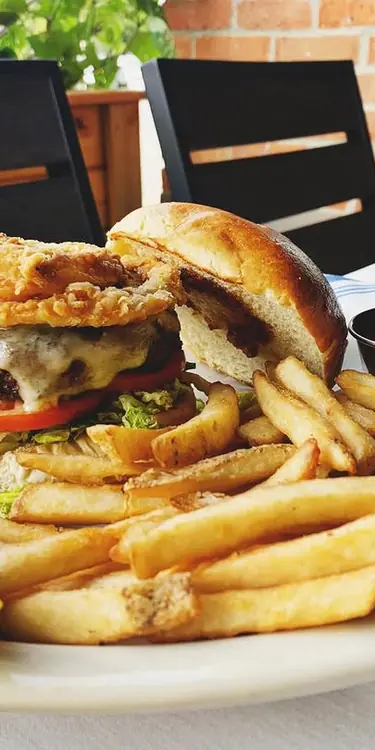 Tonight’s chef-inspired burger is a little sweet, a little salty, and ALL delicious!
Apple Bourbon