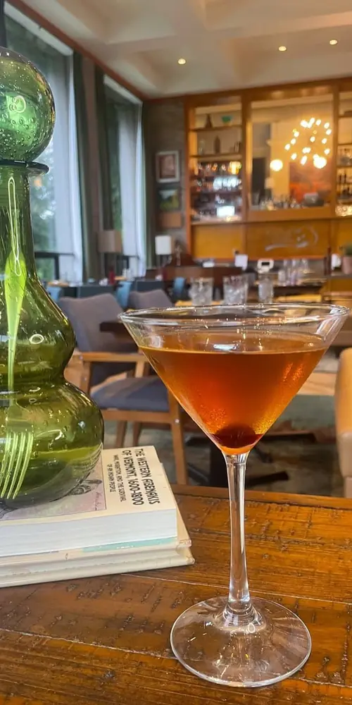 Its feeling like autumn is on the horizon
Come try our Manchester Manhattan with bourbon, Sapling