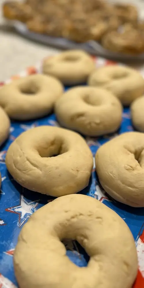 Look what’s back!!! 👀
My homemade bagels🥯
I’m taking orders now! 👩🍳
Plain
Sesame
Poppy
Everythin